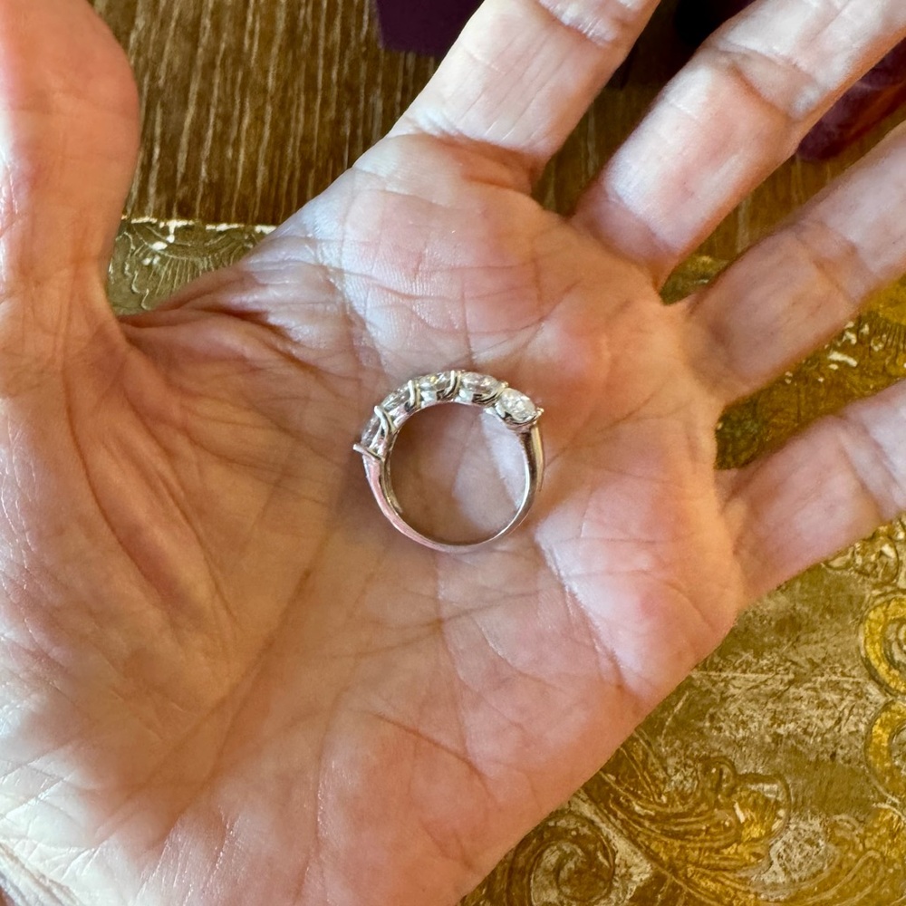 Solid 14k white gold 5 stone anniversary band ring 6.25 - Picture 6 of 16